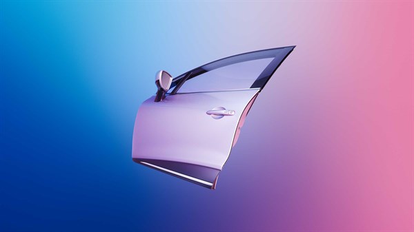 Renault Bodywork - An expert examining a scratch