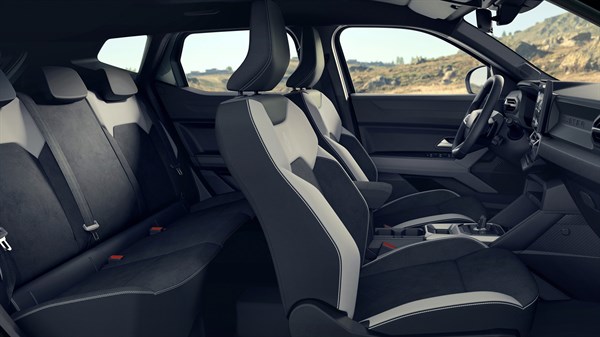 Renault Duster - spacious interior