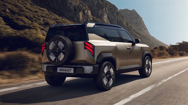 18 inch wheels and spare wheel - Renault Bridger Concept
